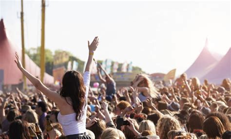 5 Health Risks Of Music Festivals