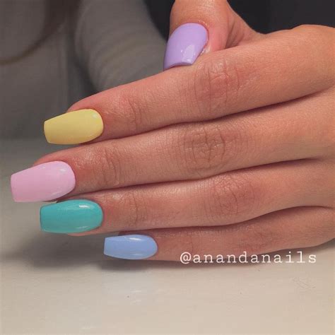 Diseños para uñas largas manicura para uñas cortas manicura de uñas uñas elegantes y sencillas uñas de acrilico elegantes uñas plateadas uñas acrílicas de colores uñas con brillo uñas boda. Amo los colores pasteles 😍😍 Unas esculpidas en acrílico ...