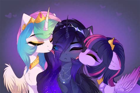 Royal Kisses By Magnaluna On Deviantart My Little Pony Drawing My