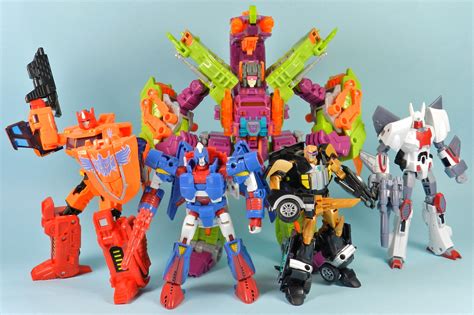 TFW2005's Botcon 2014 Exclusives In-Hand Galleries - Part 1 - Transformers News - TFW2005