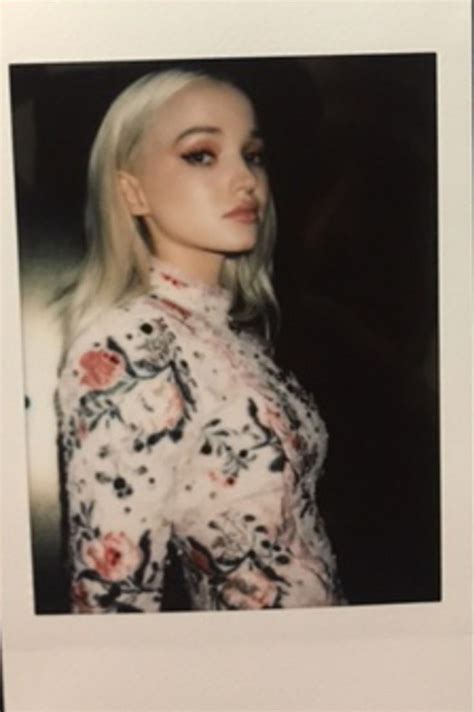 Dove Cameron Shaved Her Face For A Very Good Reason Dove Cameron Celebrity Moms Celebrities