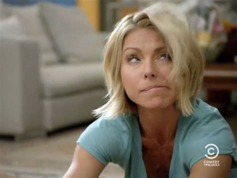 Kelly Ripa Gets Drunk And High With Abbi Jacobson As ‘party Kelly Ripa