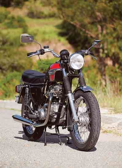 Customisable bonnevilles, all with character, beautifully enhanced styling and truly modern performance. Garage Queen: Larry Orlick's 1976 Triumph Tiger 750 ...