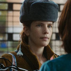 Jetzt hat sie eine rolle an der seite von. Tout ce qu'il me reste de la révolution - Film 2019 ...