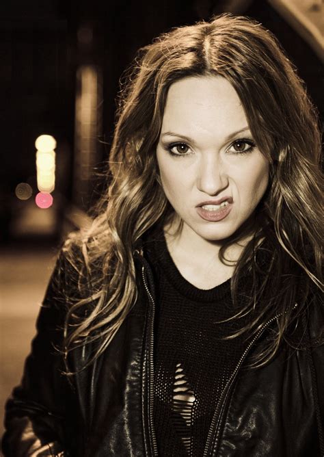 She is an actress and writer, known for schatz, nimm du sie! Carolin Kebekus Fotos (6 von 6) | Last.fm