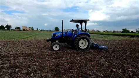 Test Drive 5510 Demo 2424 Gear Box Tractor In Field Newholland 5510