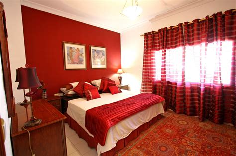 20 Ideas For A Red Bedroom