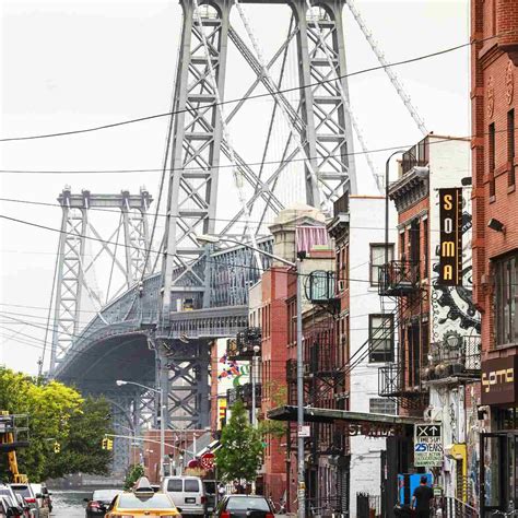 The Williamsburg Bridge Walking And Cycling