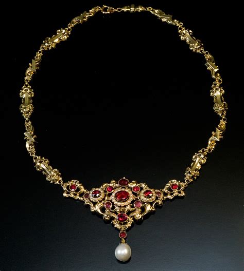 Antique Renaissance Revival Garnet Pearl Gold Necklace Antique