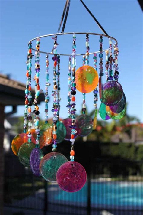 Looking for an ultra rustic wind chime that will bring a rustic touch to your spaces or interior decors? 5 Awesome Kid Made Wind Chimes