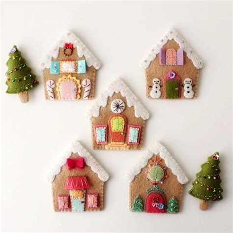 Gingerbread Houses Pdf Pattern Craftsy Felt Crafts Christmas Felt Christmas Ornaments Felt