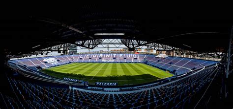 The stadium was originally called estadio antonio román, in honour of the club in the next years the stadium first changed names to nou estadi, and later to its current name in order to reinforce the. Estadi Ciutat de Valencia - StadiumDB.com