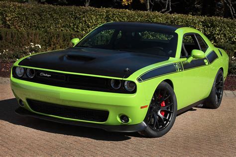 Dodge Charger And Challenger Look Sublime In Bright Green Carbuzz
