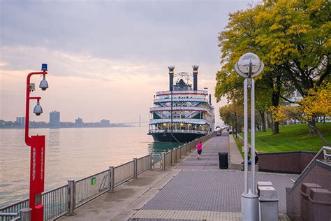 32 Best & Fun Things To Do In Detroit (Michigan) - Attractions & Activities