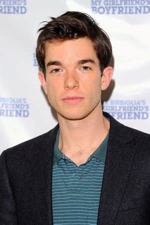 Well john mulaney is a 6 ft tall comedian with man.y credits and two awards and he was born on a humid august night in 1982. Todo mi dinero está en una cuenta de ahorros. Mi padre ha ...