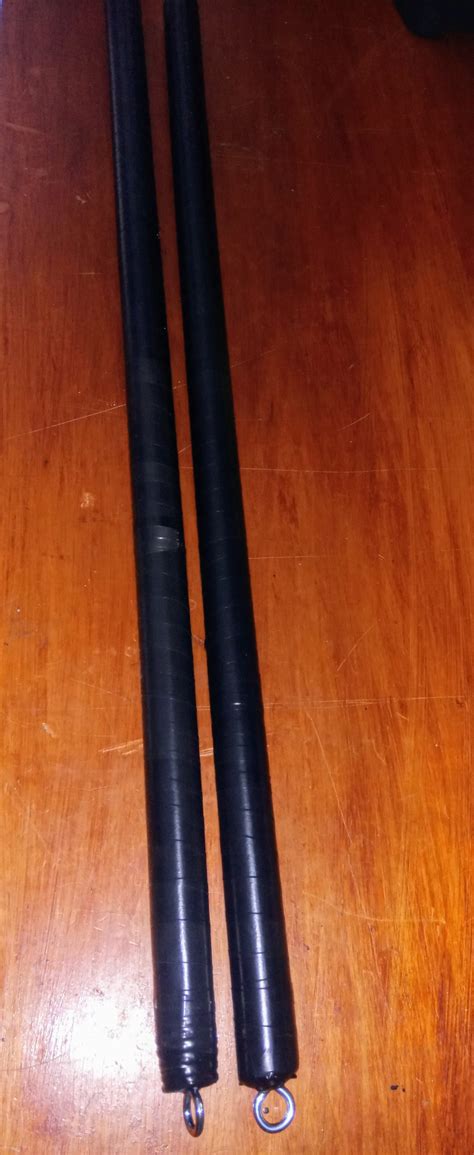 Coppia di costrittori per tenere gambe e braccia aperte ...