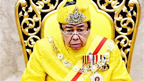 Selangor Sultan Strips Najib Rosmah Of Titles — The True Net