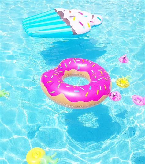 Pool Party Wallpapers