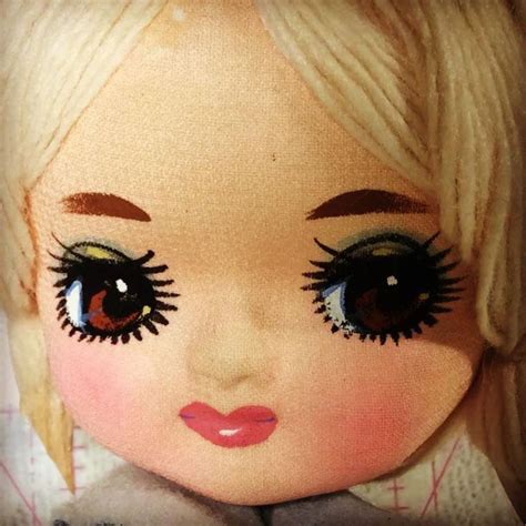 Wildsofa On Instagram Iso Unique Pose Dolls It Seems As If The Pose