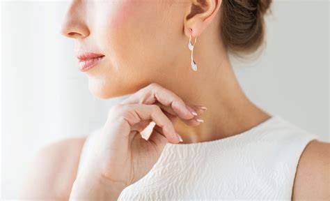Discover Diamond Earring Design For Female Best Esthdonghoadian