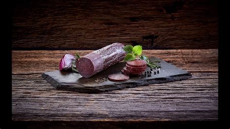 El skjåk turistheim se encuentra en skjåk, a 35 km del parque nacional breheimen, y ofrece alojamiento con restaurante, aparcamiento privado gratuito, bar y salón compartido. Skjåkmat | Mat frå Skjåk - den velkjente "Skjåkpølsa ...