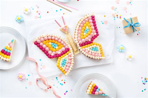 Genau richtig für alle fans von obstkuchen mit pudding. Schmetterlingskuchen zum Kindergeburtstag | Schmetterling ...