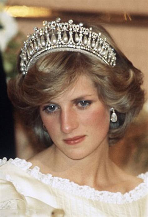 Las tiaras favoritas de la princesa diana. Royal Family Around the World: Princess Diana's favourite ...