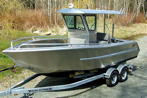Top quality 6463 alloy schedule 40 marine aluminum pipe with brushed finish note: deep v center console aluminum boats - Google Search ...