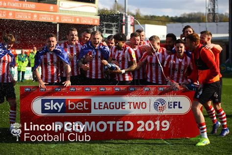 Stadion, areena tai urheiluhalli paikassa lincoln. An Open Letter To Staff & Players Of Lincoln City FC - The ...