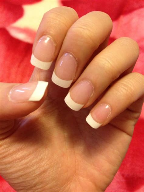 Acrylic nails are a popular beauty request at many salons. Learn how to do gel nails professionally - New Expression Nails