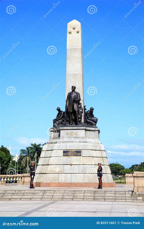 Jose Rizal Monument Luneta Park Jose Rizal Considered As The