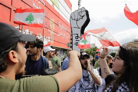 Lebanons Economic Collapse What Happened Jordan Times