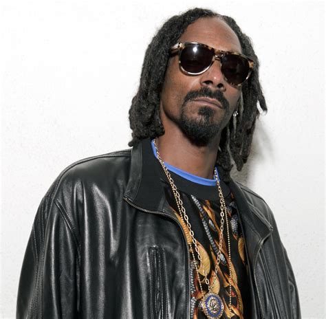 Calvin cordozar broadus jr., tha doggfather. Snoop Dogg | Epic Rap Battles of History Wiki | FANDOM ...