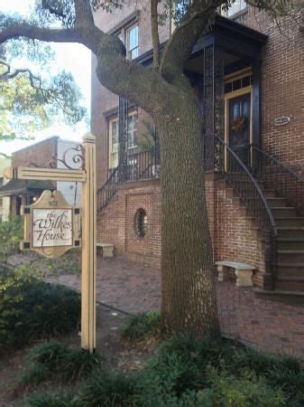 Wilkes' boarding house in historic savannah by sema wilkes plastic comb $26.82. Mrs. Wilkes Boarding House, Savannah, GA - longest i've ...
