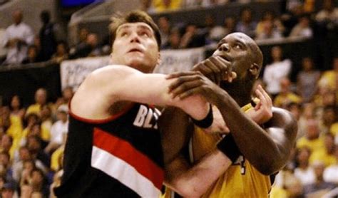His birthday, what he did before fame, his family life, fun trivia facts, popularity he had four children with former miss lithuania ingrida mikelionyte. Arvydas Sabonis et sa carrière NBA - "avec des si"