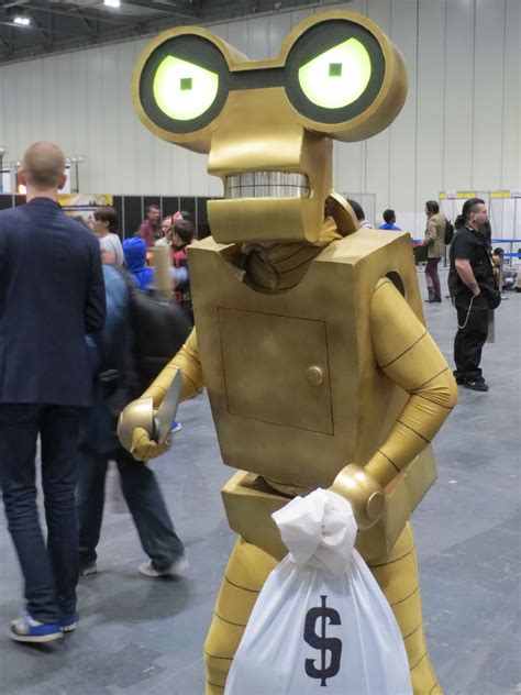 Roberto Futurama Cosplay At London Super Comic Convention 2014 Comic Con Costumes Crazy