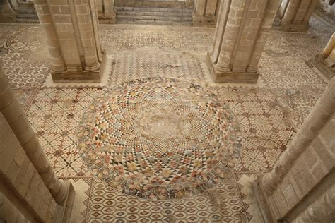 Palestinians Unveil Huge Restored Mosaic In Jericho Arts And Culture