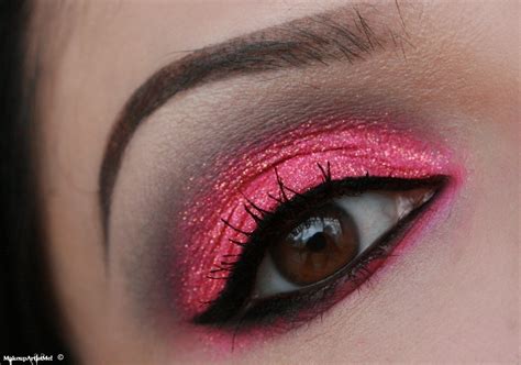 Uznpku to sign up, you can get free make up. Hot For Pink! Makeup Tutorial · How To Create A Pink Eye ...