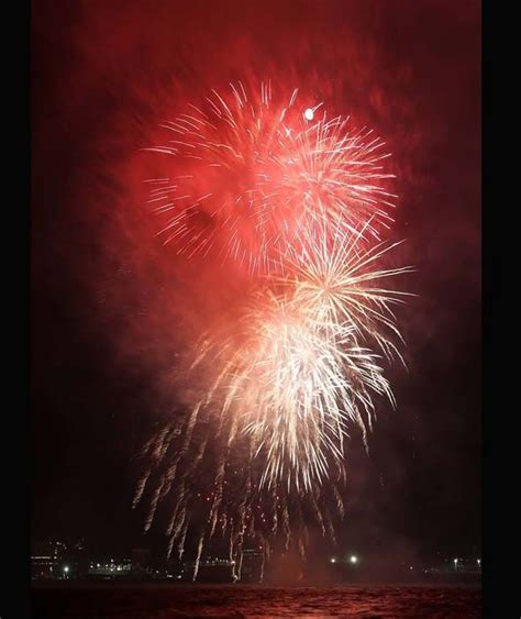 fireworks on new year s eve in new zealand happy new year 2015 around the world pictures