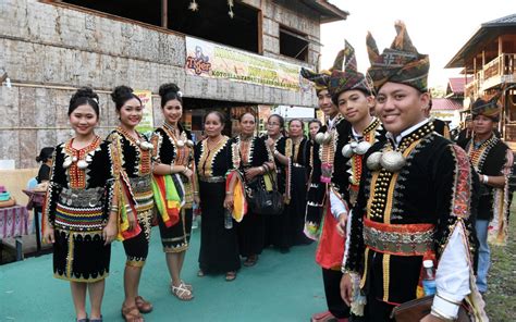 Pakaian Tradisional Kaum Kadazan Lelaki Pakaian Tradisional Etnik