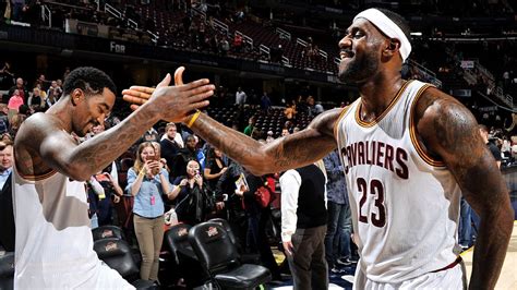 J r smith lebron james. LeBron James, J.R. Smith share rare night in victory ...