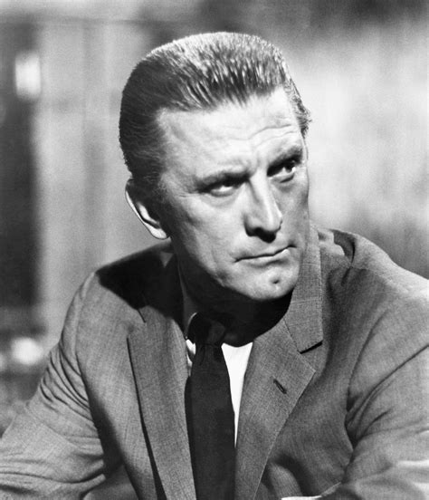 Kirk douglas, who died wednesday at 103, was an american of great courage and decency, which he showed at a time in our history when those virtues were sorely tested. Kirk Douglas stirbt mit 103: Von Spartacus bis zum Trump ...