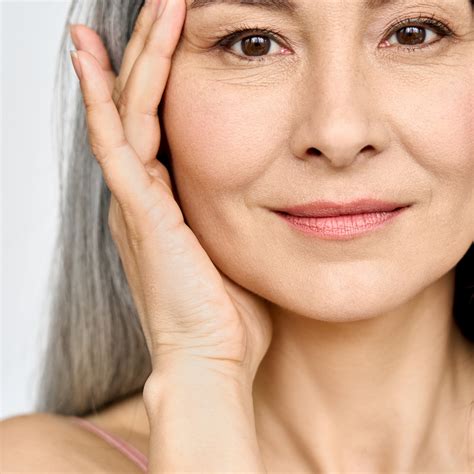 What Is Aging Skin What Happens To Your Skin As You Age Dry Skin