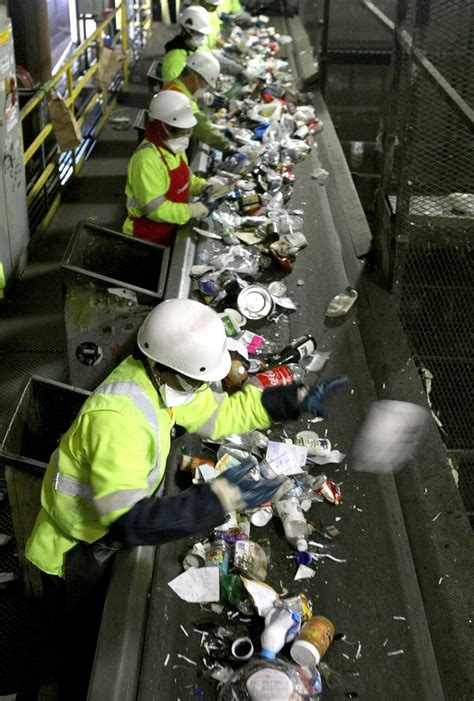 midst  china recycling crisis american cities