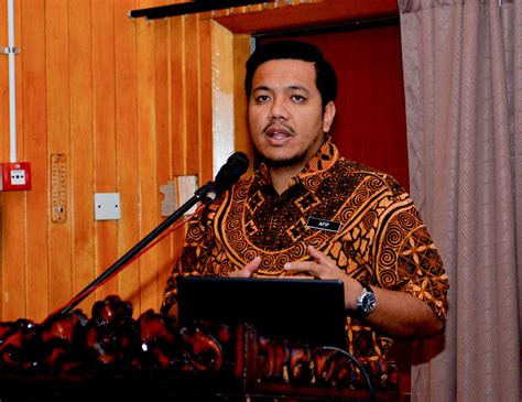 Check spelling or type a new query. Penolong Pegawai Perubatan In English - Opening u