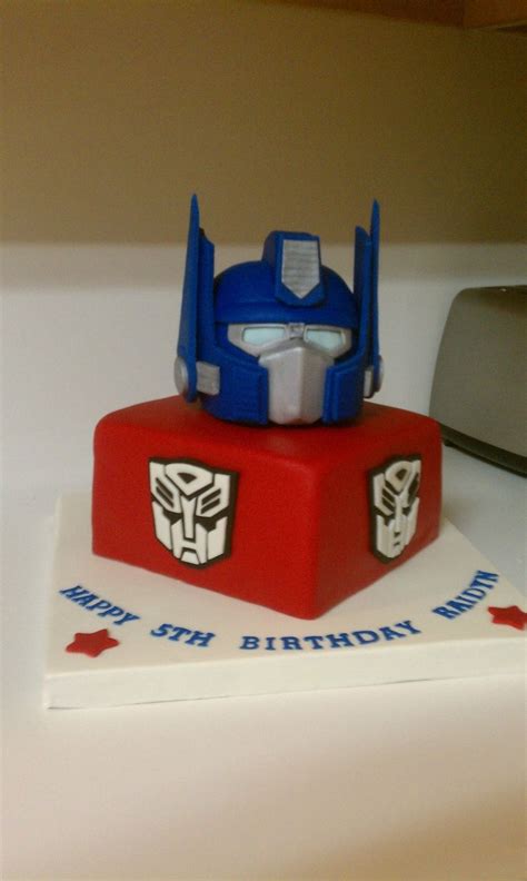Optimus Prime Transformer Cake On Cake Central Transformers Cake