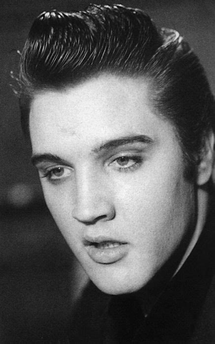 Official page for the king of rock 'n' roll. Pin von Sonntags Kind auf Elvis in 2020 | Elvis presley, Think