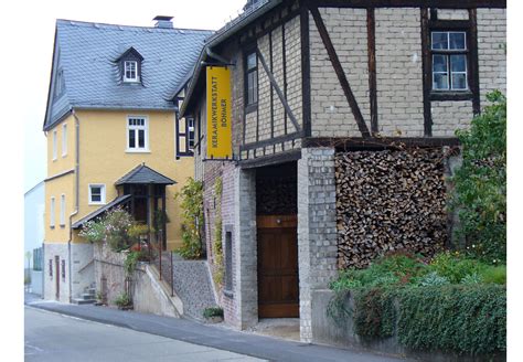 Der einfachste weg zur neuen wohnung führt über die suchanzeige. Keramikwerkstatt Böhmer in Höhr-Grenzhausen | Objektansicht