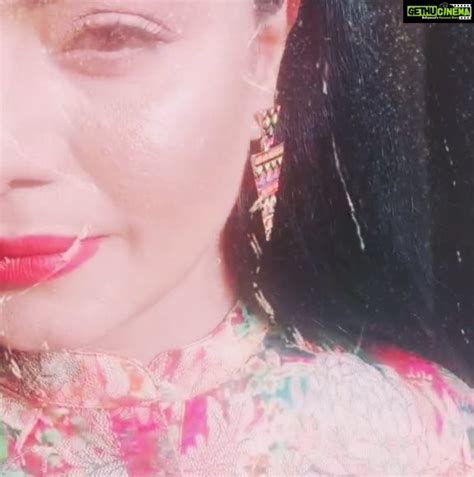 Veena Malik Instagram 🎵🎶🎵🌟🌟🌟🌟🌟♥️ 💐🌵🌷🎄🌹🌱🥀🌿🌻☘️🌼🍀🌸🎍🌺🎋🍃🌾 Gethu Cinema