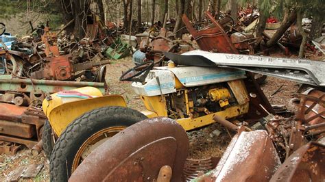 This Vast Farm Salvage Yard In The Middle Of Nowhere Saves Farmers With